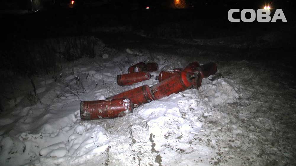 «Газель» с газовыми баллонами в кузове загорелась в ДТП под Екатеринбургом