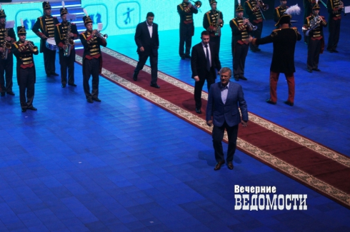 Прокуроры со всей страны приехали отжиматься и играть в бадминтон в Екатеринбурге (ФОТО)