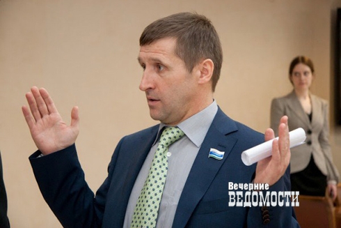 Вечерние слухи. О свердловской власти и «конце света» Вечерние слухи. О свердловской власти и «конце света»