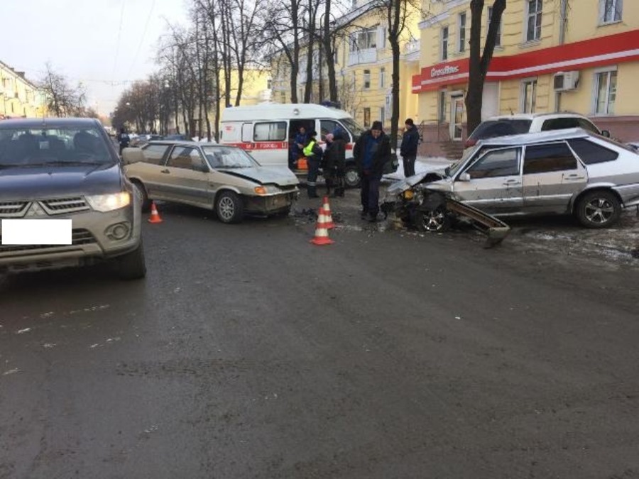ГИБДД: сводка происшествий на территории Свердловской области 15 февраля 2018 года ГИБДД: сводка происшествий на территории Свердловской области 15 февраля 2018 года