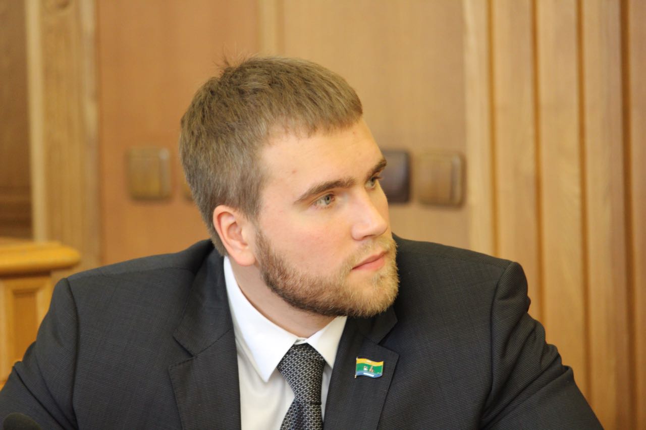 Власти Екатеринбурга продолжают борьбу с «гряземесами»: введен новый запрет Власти Екатеринбурга продолжают борьбу с «гряземесами»: введен новый запрет