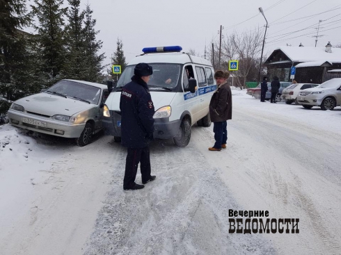 На «уральской Рублевке» полицейские проявили профессиональную «солидарность»