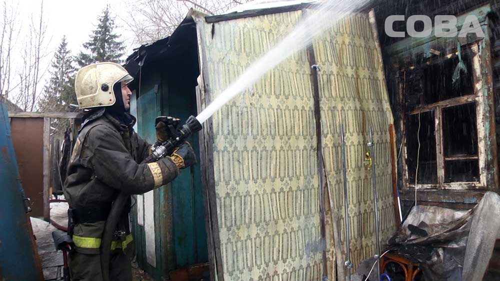 Три человека погибли при пожаре в доме на улице Восстания Три человека погибли при пожаре в доме на улице Восстания