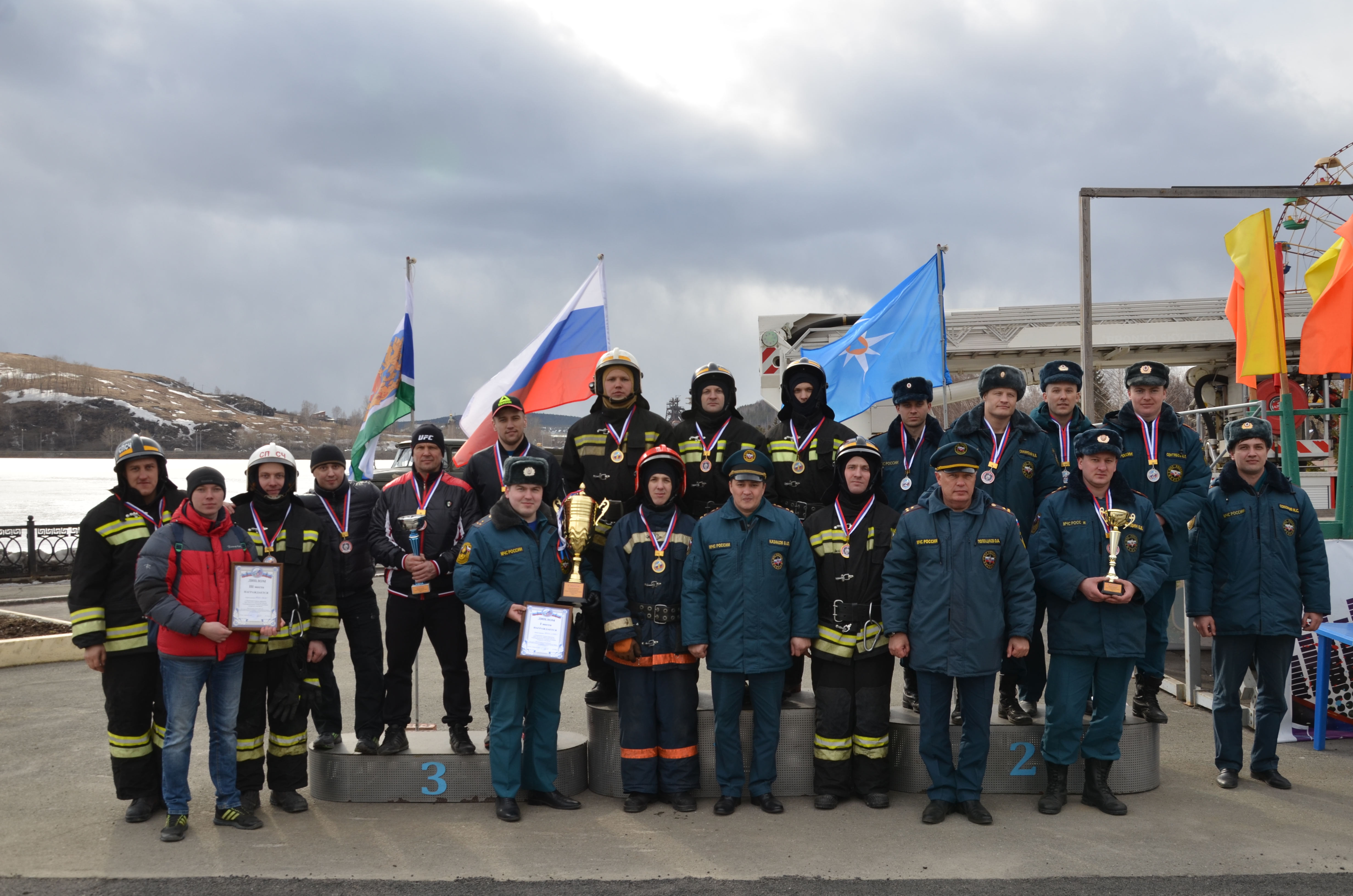 В Свердловской области прошел I Чемпионат по пожарно-спасательному кроссфиту В Свердловской области прошел I Чемпионат по пожарно-спасательному кроссфиту