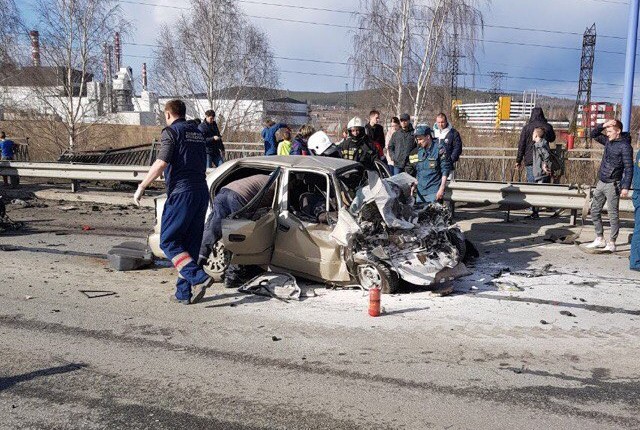 В результате ДТП под Первоуральском погибли два человека В результате ДТП под Первоуральском погибли два человека