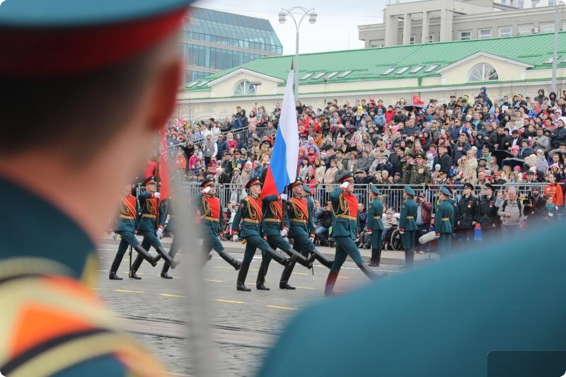 В Екатеринбурге прошел парад Победы В Екатеринбурге прошел парад Победы