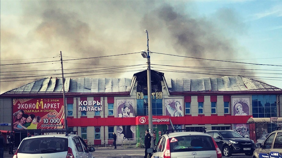 Второй торговый центр за день загорелся в Свердловской области — и сгорел Второй торговый центр за день загорелся в Свердловской области — и сгорел