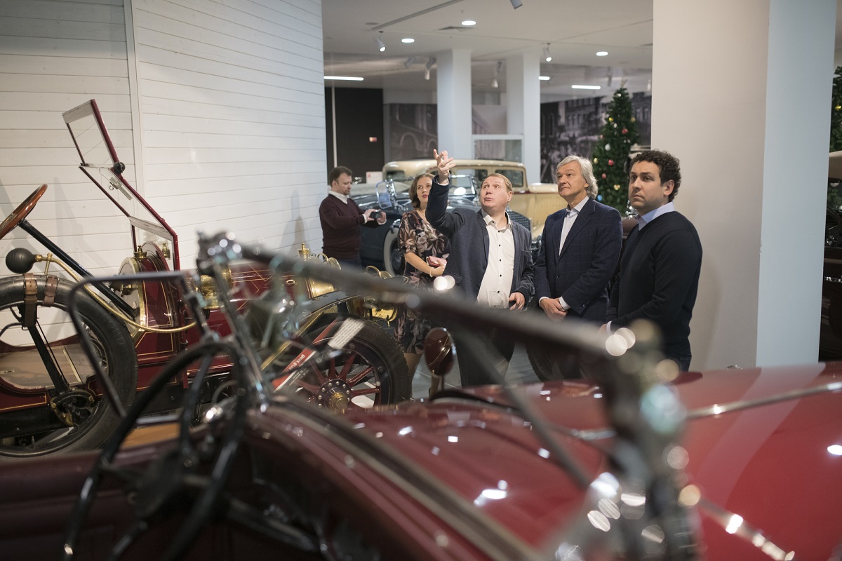 Екатеринбург впервые примет ралли раритетных автомобилей Екатеринбург впервые примет ралли раритетных автомобилей