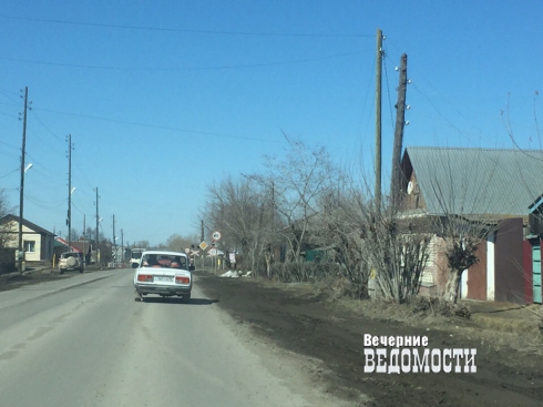 Свердловский общественник раскритиковал «дорожных» чиновников в Камышлове