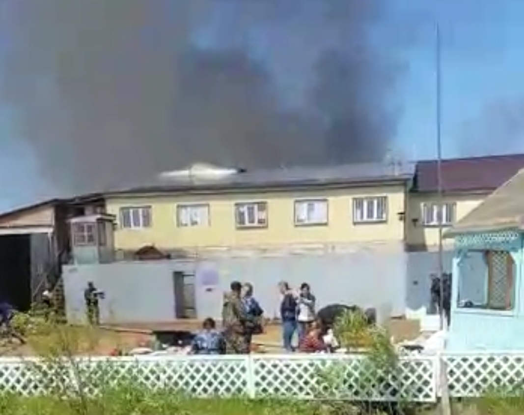 Пожар в исправительной колонии в Свердловской области потушили Пожар в исправительной колонии в Свердловской области потушили