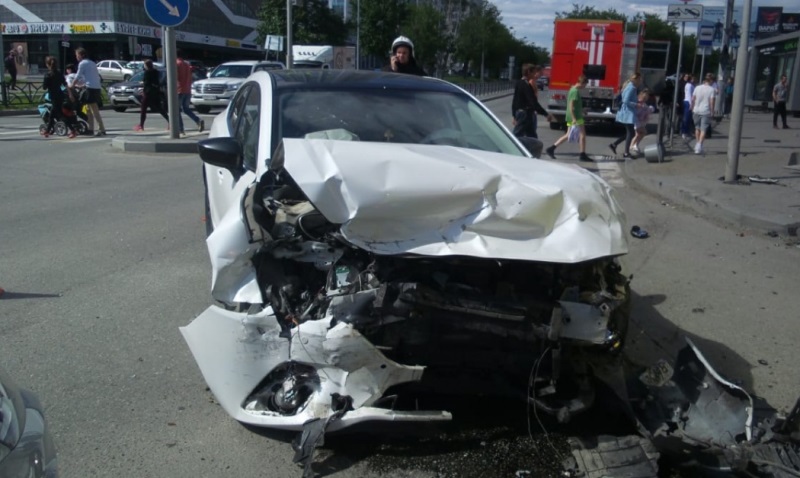 В Екатеринбурге в результате ДТП пострадал восьмимесячный ребенок В Екатеринбурге в результате ДТП пострадал восьмимесячный ребенок