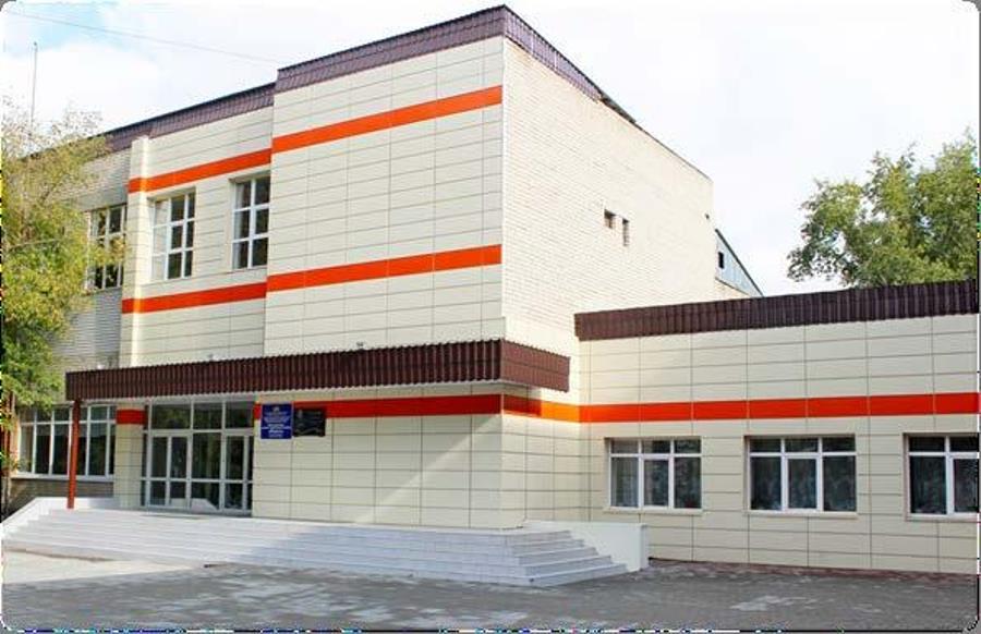 Выпускникам техникума «Юность» вручили дипломы и приглашения на работу в УГМК Выпускникам техникума «Юность» вручили дипломы и приглашения на работу в УГМК