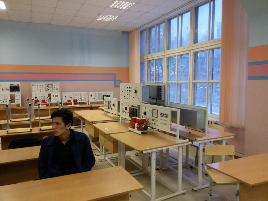 Выпускникам техникума «Юность» вручили дипломы и приглашения на работу в УГМК Выпускникам техникума «Юность» вручили дипломы и приглашения на работу в УГМК