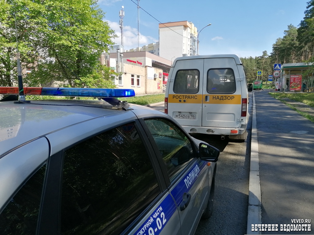 Инспекторы ГИБДД под видом пассажиров проверили маршрутки в Екатеринбурге (ФОТО) 