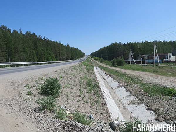 Жители поселка под Екатеринбургом могут остаться без единственного выезда в сторону города